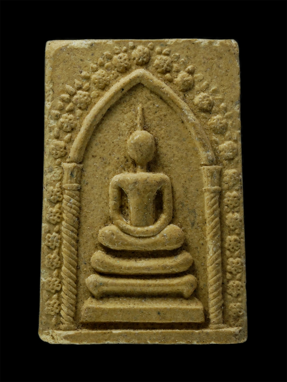 พระผงกล่องขาว17 (143)p.jpg - พระสมเด็จหลังรูปเหมือนหลวงพ่อวิโรจน์ (พระครูไพโรจน์วิริยคุณ) วัดท่าชุมนุม อ.สามโก้ จ.อ่างทอง เนื้อผงพุทธคุณ ผงว่าน ผงน้ำมัน#3 | https://kamulet.in.th